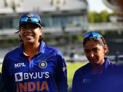 Video: झूलन को विदाई देते वक्त आंसू नहीं रोक पाई कप्तान हरमनप्रीत, रोहित शर्मा ने कही ये बड़ी बात