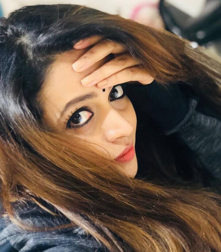 அடி சரிதான்டி போடி என் தங்க வானம்பாடி