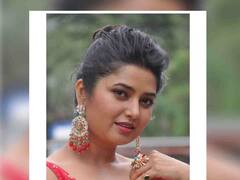 PHOTO : ‘कुठेही गेले तरी तुझी आठवण नेहमीच...’, कुणाच्या आठवणीत रमलीये प्राजक्ता माळी?