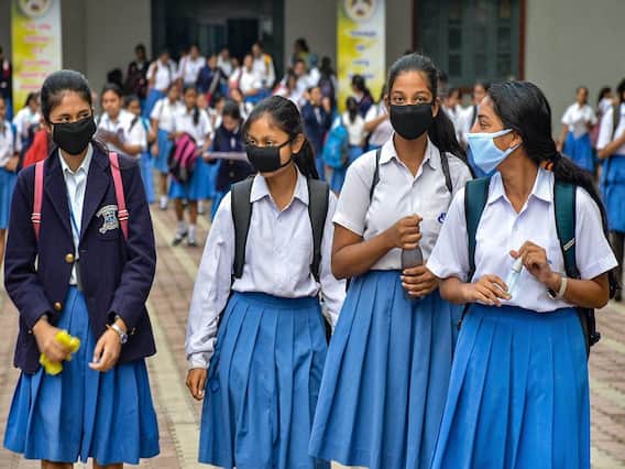 Women Safety Campaign: स्कूल-कॉलेजों में छात्राओं की सुरक्षा के लिए छत्तीसगढ़ सरकार की पहल, शुरू किया महिला सुरक्षा अभियान Women Safety Campaign: स्कूल-कॉलेजों में छात्राओं की सुरक्षा के लिए छत्तीसगढ़ सरकार की पहल, शुरू किया महिला सुरक्षा अभियान