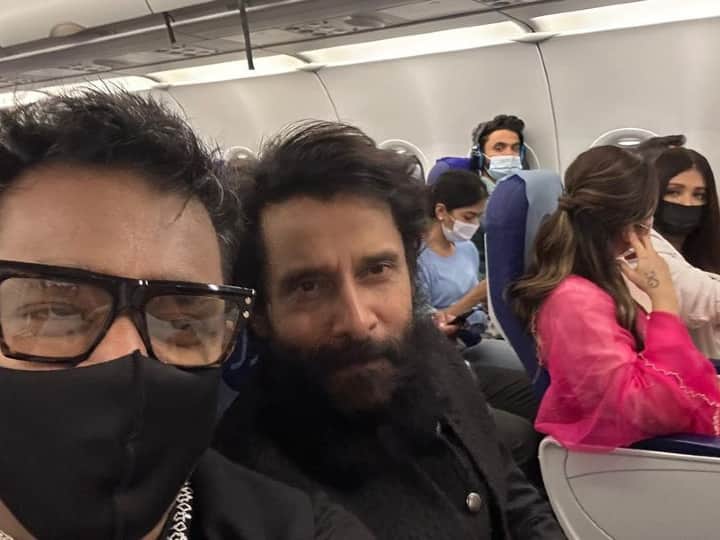 AR Rahman Shares A Flight Selfie With PS 1 Cast Vikram, Aishwarya Rai Bachchan, Trisha. Fans Wonder About Them Flying Economy AR Rahman Shares A Flight Selfie With PS 1 Cast Vikram, Aishwarya Rai Bachchan, Trisha. Fans Wonder About Them Flying Economy