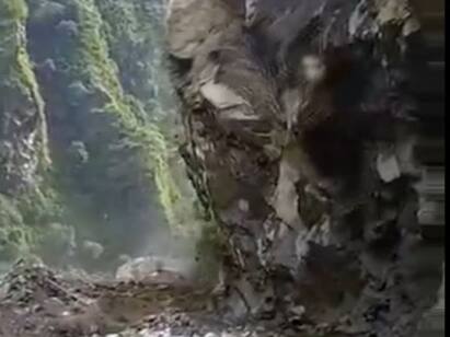 Hill Collapses In Massive Landslide In Uttarakhand Closing Key Route For Adi Kailash Mansarovar Yatra India News: পাহাড়-ভাঙা বৃষ্টি উত্তরাখণ্ডে, বন্ধ আদি কৈলাস মানসরোবর যাত্রার অন্যতম রুট