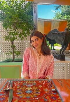 Khushi Kapoor: ਖੁਸ਼ੀ ਕਪੂਰ ਨੇ ਸ਼ੇਅਰ ਕੀਤੀਆਂ ਆਪਣੀਆਂ ਸ਼ਾਨਦਾਰ ਤਸਵੀਰਾਂ, ਪਿਤਾ ਬੋਨੀ ਕਪੂਰ ਨੇ ਵੀ ਕੀਤਾ ਕਮੈਂਟ, ਦੇਖੋ ਤਸਵੀਰਾਂ