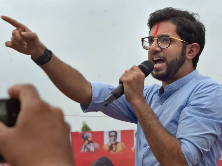 Aditya Thackeray Slams Shinde Government over Pakistan Zindabad Slogan in Pune Maharashtra Politics: ‘पाकिस्तान जिंदाबाद’ के नारे लगाने वाले खुलेआम घूम रहे, ये शिंदे सरकार की असफलता- आदित्य ठाकरे