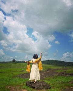 PHOTO : उफ्फ तेरी अदा... 'अंगूरी भाभी'चा किलर लूक; पाहा खास फोटो!