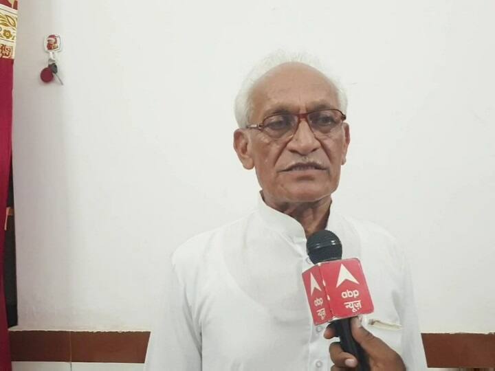 Rajasthan: पद्म श्री हुकुमचंद पाटीदार का दावा, कहा- 'देश में रासायनिक खेती से धरती बंजर होने की कगार पर' Rajasthan Padma Shri Hukumchand Patidar claims earth is on verge of becoming barren due to chemical farming ann Rajasthan: पद्म श्री हुकुमचंद पाटीदार का दावा, कहा- 'देश में रासायनिक खेती से धरती बंजर होने की कगार पर'