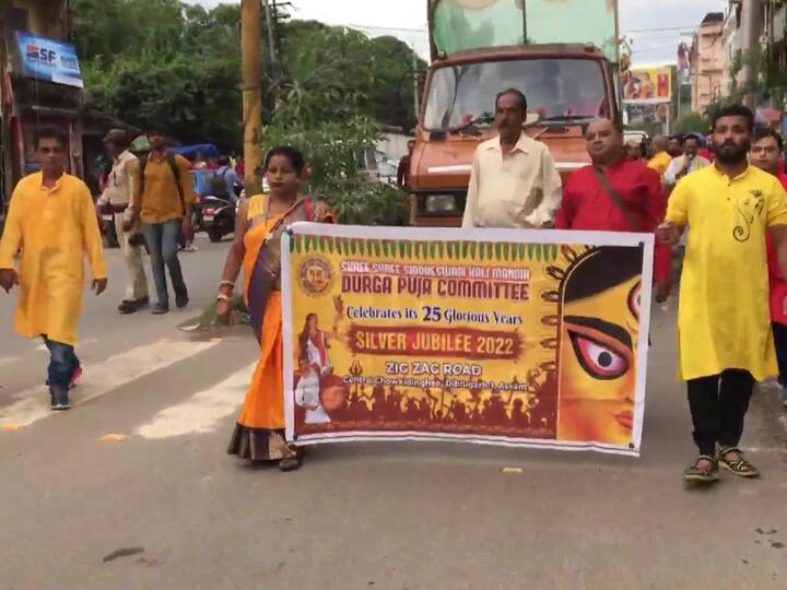 The entire environment is infused with zeal and passion during the Durga Puja holiday. Susenghphaa or Pratap Singha, the Ahom kings of Assam, according to legend, founded the event in the state of Assam. The event is celebrated with grandeur and intensity across the state; however, the celebration in the Barak Valley region, which is dominated by the Bengali minority, is worth seeing. (Image Source: ANI)
