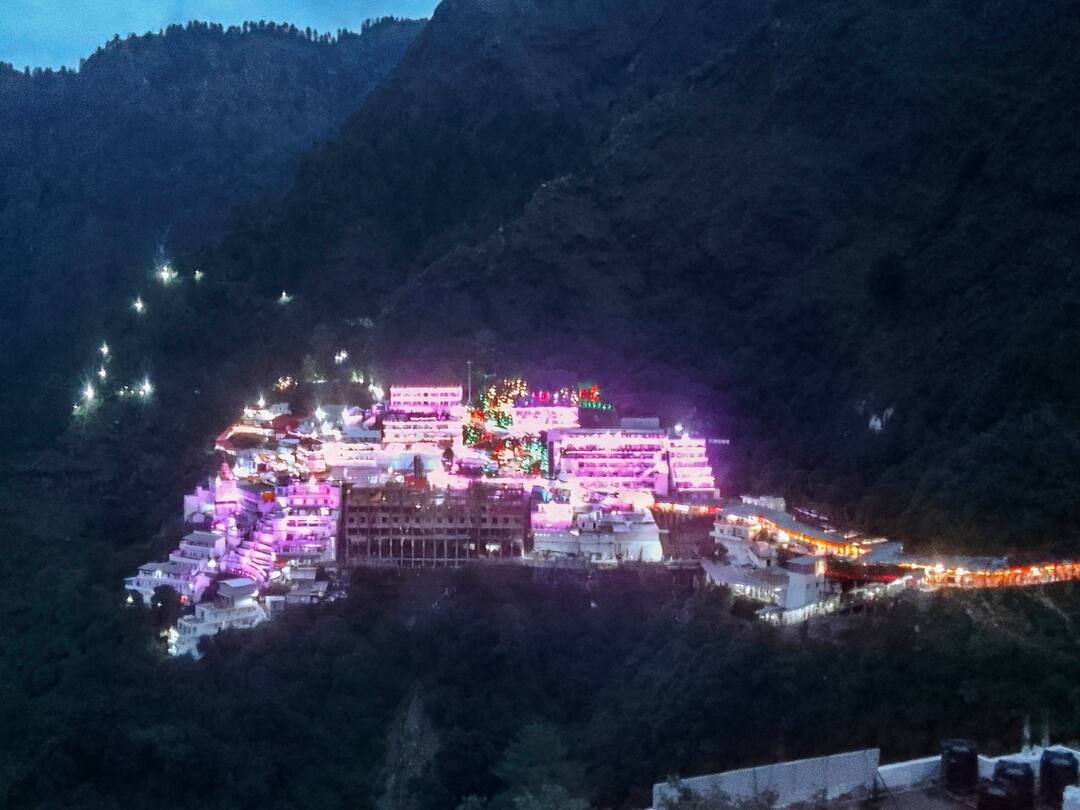 Navratri 2022 Mata Vaishno Devi Shrine All Set To Welcome Pilgrims During Navratri Festival Navratri 2022: Vaishno Devi Shrine All Set To Welcome Pilgrims During Navratri Festival