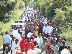ఆయన మోసగాడు, రంగులు మార్చడంలో దిట్ట - షర్మిల ఘాటు వ్యాఖ్యలు
