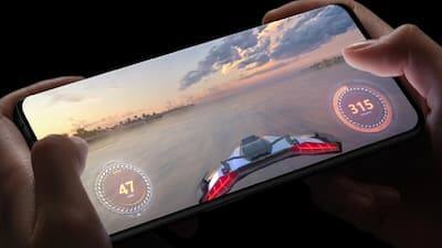 स्मार्टफोन को 2 वेरिएंट में पेश किया गया हैं. बेस वेरिएंट में 8GB RAM + 128GB इंटरनल स्टोरेज और टॉप वेरिएंट में 12GB RAM + 256GB इंटरनल स्टोरेज शामिल है. डिवाइस में Snapdragon 8 Gen 1 प्रोसेसर मिलता है. यह स्मार्टफोन Android 12 पर बेस्ड OxygenOS ऑपरेटिंग सिस्टम पर चलता है.