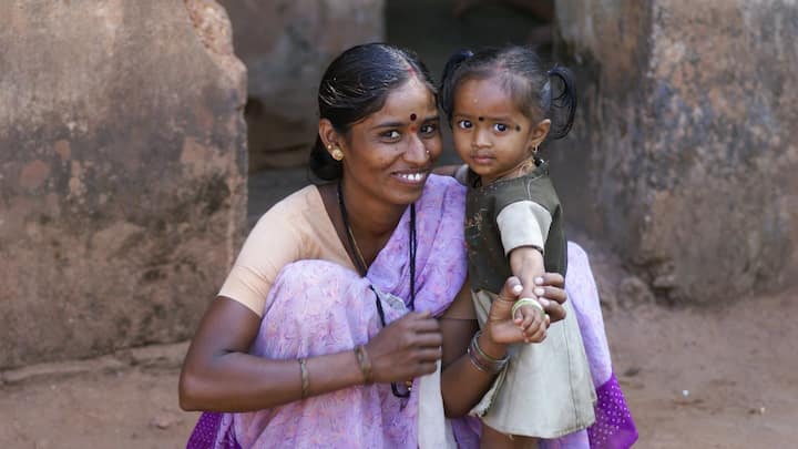 Celebrating Daughter's Day: আজ জাতীয় কন্যা দিবস। সাধারণত, সেপ্টেম্বরের চতুর্থ রবিবার এই দিনটি উদযাপন করা হয় ভারতে। কন্যাসন্তানকে নিয়ে উদযাপনে মেতে ওঠার দিন আজ।