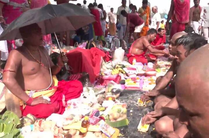 જે લોકો પોતાના પૂર્વજોના મૃત્યુની તારીખ ભૂલી ગયા છે. તેઓ આ દિવસે પોતાના પૂર્વજોના નામ પર શ્રાદ્ધ કર્મ કરી શકે છે. એવું માનવામાં આવે છે કે આ અમાસ પર શ્રાદ્ધ કરવાથી પૂર્વજોને મોક્ષ મળે છે અને જન્મ-મરણના બંધનમાંથી મુક્તિ મળે છે.