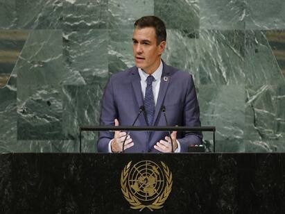 Spanish PM tests positive for Covid 19 மீண்டும் மீண்டுமா? ஐநா கூட்டத்தில் கலந்துகொண்ட பிரதமருக்கு கொரோனா.. உலக தலைவர்கள் அச்சம்