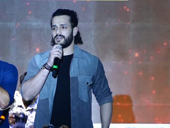 Akhil Speech At Ghost Pre Release Event: నాన్నను ఇలా చూపిస్తున్నందుకు ప్రవీణ్ సత్తారుకు థ్యాంక్స్