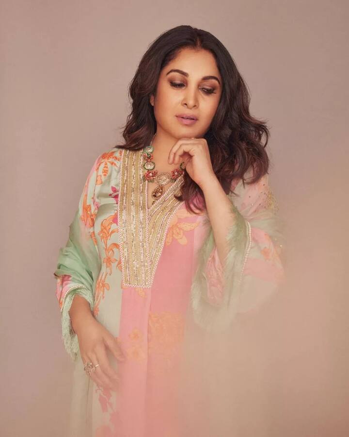 ஒரு ஹப்பர்டென்ஷன் தலைக்கேறுதே, நானும் வாட !