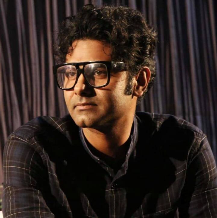 ক্লিক (Klikk) ওটিটি প্ল্যাটফর্মে মুক্তি পেল সুমিত দেবের পরিচালিত ওয়েব সিরিজ 'ভিঞ্চি ভারতী অ্যাকাডেমি' (Vinchi Bharati Academy) ।