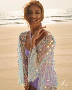 PHOTO: मिस वर्ल्ड मानुषी छिल्लरने केला रॅम्प वॉक, वेधलं चाहत्यांचं लक्ष!