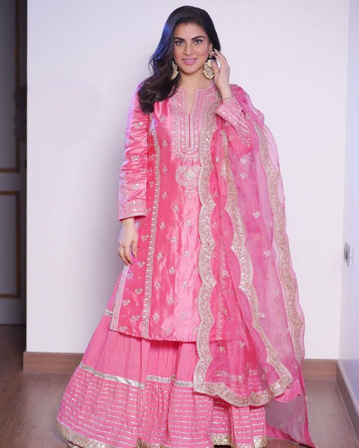 अलीकडेच तिने धर्मा प्रॉडक्शनसोबत एक प्रोजेक्ट सुरू केला आहे, जो पूर्णपणे गुप्त ठेवण्यात आला आहे. (फोटो सौजन्य :/sarya12/इंस्टाग्राम)