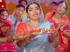 सुहागनों की तरह सजी धजी नजर आईं सबा खान, मां की भक्ति में लीन दिखीं एक्ट्रेस