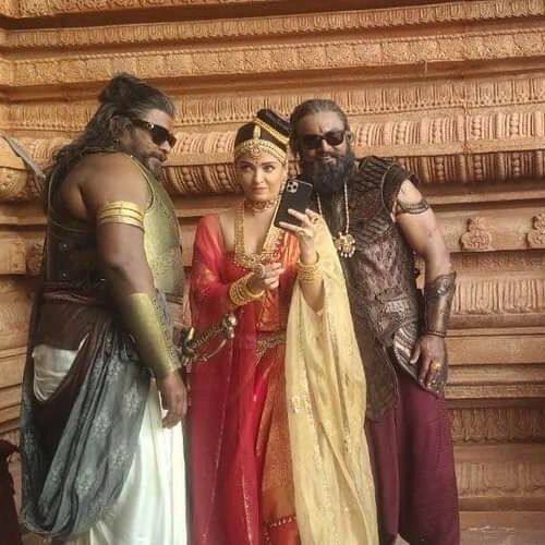 தண்டை அணிஞ்சவ