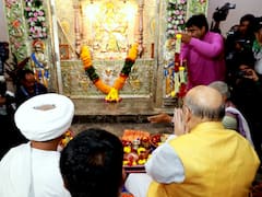 Amit Shah at Meldi Mata Mandir: साणंद में पौराणिक मेलडी माताजी मंदिर पहुंचे अमित शाह, नवरात्रि के मौके पर की पूजा-अर्चना