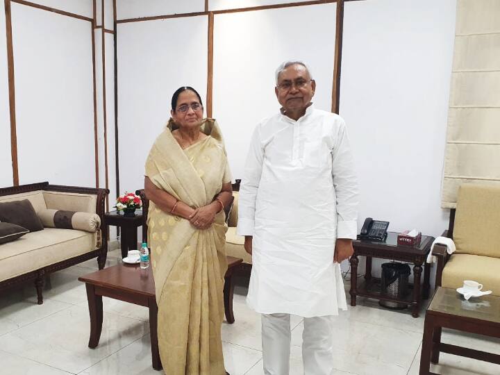 Lok Sabha Election 2024: Nitish Kumar mission 2024 Bihar CM meets Krishna Patel Apna Dal Lok Sabha Election 2024: 'मिशन' को पूरा करने में लगे नीतीश कुमार, मुख्यमंत्री ने की कृष्णा पटेल से मुलाकात