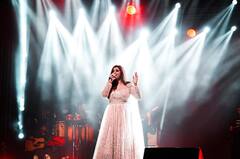 Singer Shreya Ghoshal : எனக்கானவளே நீதான் கிட்ட வரியா..பாடகி ஸ்ரேயா கோஷலின் சமீபத்திய புகைப்படங்கள் !