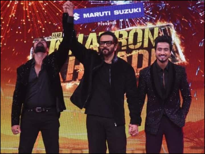 khatron ke khiladi 12 winner tushar kalia hails the trophy of kkk12 faisal sheikh first runner up Khatron Ke Khiladi 12 Winner: तुषार कालिया ने जीती खतरों के खिलाड़ी सीजन 12 की ट्रॉफी, मिस्टर फैजू रहे फर्स्ट रनर अप