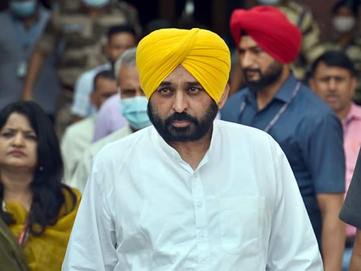 Punjab PCS Officers To Go On Mass Leave From Today Against Colleague Illegal Arrest Punjab PCS Officers To Go On Mass Leave From Today Against Colleague's 'Illegal' Arrest