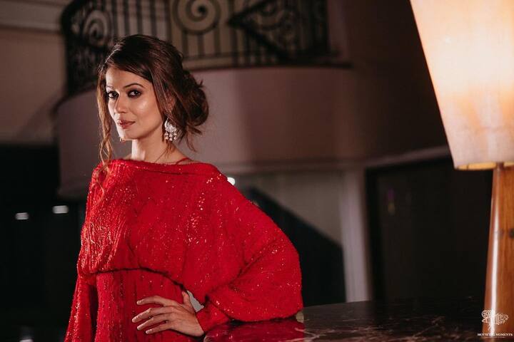 बीते दिनों पायल ने सोशल मीडिया पर अपना गरबा डांस (Payal Garba Dance) वीडियो शेयर किया था जिसमें उनके डांस स्टेप्स देख यूजर ट्रोल करने लगे थे. कुछ यूजर्स ने पायल से जिंदगी में कभी भी डांस न करने की नसीहत तक दे डाली थी.