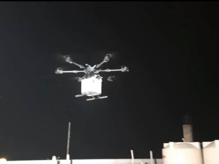 Tsaw drones medkaart carries medicines from Nizamabad to Nirmal Medicines in Drone: నిజామాబాద్ నుంచి నిర్మల్‌కు డ్రోన్‌లో మెడిసిన్స్, 70 కి.మీ. ఆగకుండానే