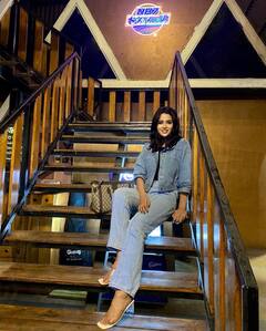 Raiza wilson : ஜன்னல் ஓரமாய் முன்னாலே மின்னல் போலவே  வந்தாயே...நடிகை ரைசாவின் லேட்டஸ்ட் பிக்ஸ்!