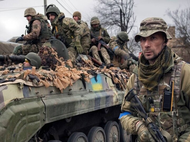 Ukraine Soldier Pic : ரஷ்யா விடுவித்த உக்ரைன் வீரர்.. புகைப்படத்தை வெளியிட்டு உக்ரைன் கொடுத்த தகவல் என்ன தெரியுமா?