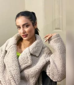 In Photos: ઈરાનની ટિકટોક અને ઈન્સ્ટાગ્રામ સ્ટાર હદીસ નજફીની આ તસવીરો નહીં જોઈ હોય