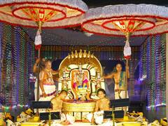 పెద్దశేష వాహ‌న‌ంపై  భక్తులకు ఏడుకొండల స్వామి అభయప్రదానం