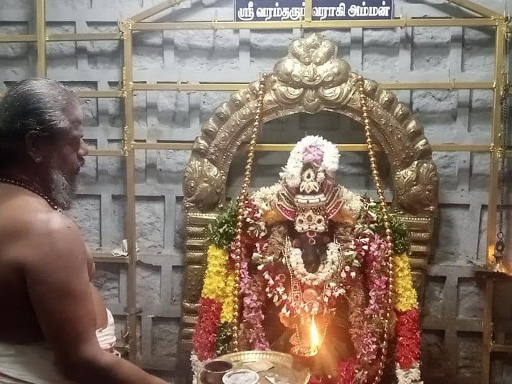 கரூரில் பல்வேறு ஆலயங்களில் நவராத்திரி விழா கோலாகலமாக தொடக்கம்