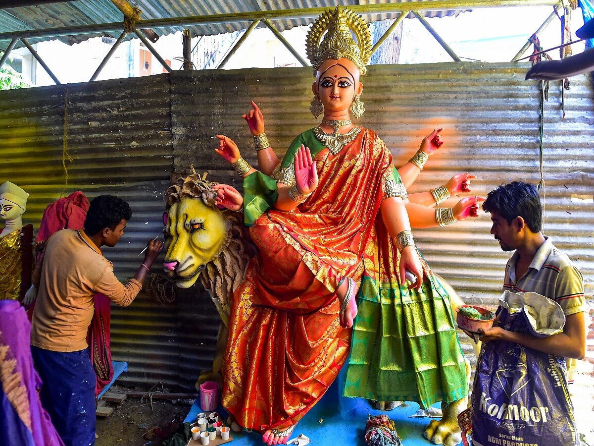 Navratri 2022 Day 3 Puja: નવરાત્રીમાં આ લોકોએ જરૂર કરવી જોઈએ મા ચંદ્રઘંટાની પૂજા, જાણો ત્રીજા દિવસનો રંગ