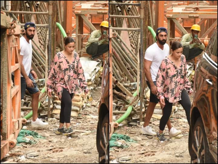 Alia Ranbir New House: आलिया भट्ट (Alia Bhatt) और रणबीर कपूर (Ranbir Kapoor) दोनों अपने नए घर के कंस्ट्रक्शन साइट में काम का जायज़ा लेने पहुंचे.