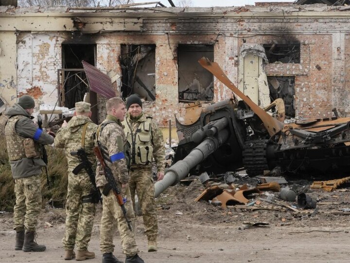 Ukraine Soldier Pic : ரஷ்யா விடுவித்த உக்ரைன் வீரர்.. புகைப்படத்தை வெளியிட்டு உக்ரைன் கொடுத்த தகவல் என்ன தெரியுமா?