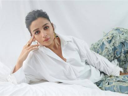 TIME100 Impact Award Recipients Announced alia bhatt invited Alia Bhatt : ‛டைம் 100 இம்பேக்ட்’ விருதுகள்... அலியாவிற்க்கு அழைப்பு..!