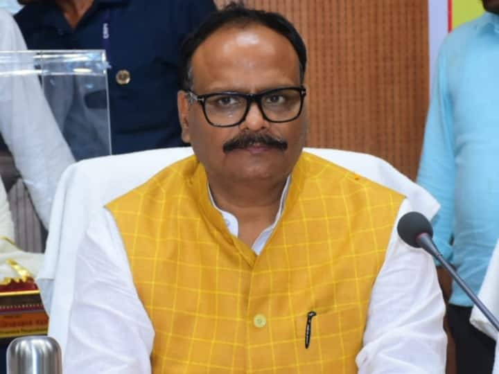 Deputy CM Brajesh Pathak reaction on Raid On PFI by NIA UP ATS and STF in several states strict action PFI के ठिकानों पर रेड के बाद ब्रजेश पाठक बोले- नेटवर्क ध्वस्त किया जा रहा, लोग सर्विलांस पर, करेंगे कड़ी कार्रवाई