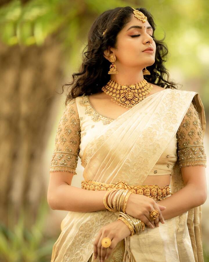 உன் தட்டாங்கை பல்லால நீ சொன்ன ஒத்த சொல்லால
