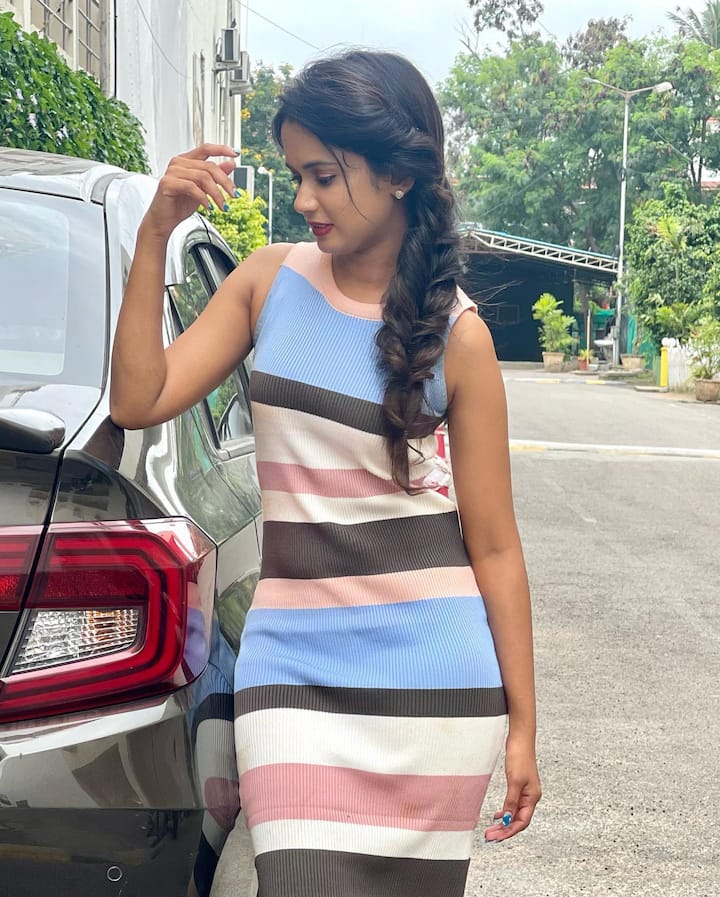 అరియానా గ్లోరీ లేటెస్ట్ ఫోటోస్. Image Credit: Ariyana Glory/ Instagram