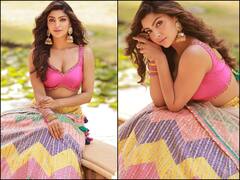 In Pics: नवरात्रि के रंग में रंगी आकांक्षा पुरी, देसी लुक में एक्ट्रेस की खूबसूरती देख फैंस हुए मदहोश