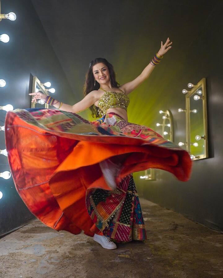 छोट्या पडद्यावरील अभिनेत्री अवनीत कौर सध्या तिच्या बॉलिवूड डेब्यूमुळे खूप चर्चेत आहे.