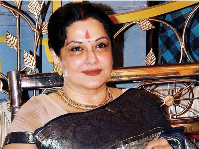 15 साल की उम्र में शादी, 18 साल में बनीं मां, कुछ ऐसी रही है Moushumi Chatterjee की ज़िंदगी!