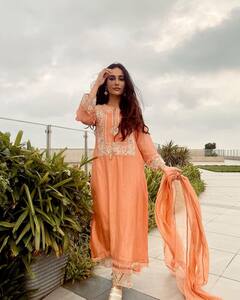 PHOTO: 'नागिन' फेम सुरभी ज्योतीचा धमाकेदार अवतार, पाहा खास फोटो!