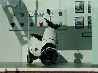 Ola ਆਪਣੇ ਇਲੈਕਟ੍ਰਿਕ ਸਕੂਟਰ 'ਤੇ ਦੇ ਰਿਹਾ ਹੈ ਭਾਰੀ ਡਿਸਕਾਊਂਟ, ਜਲਦੀ ਉਠਾਓ ਇਸ ਮੌਕੇ ਦਾ ਫਾਇਦਾ