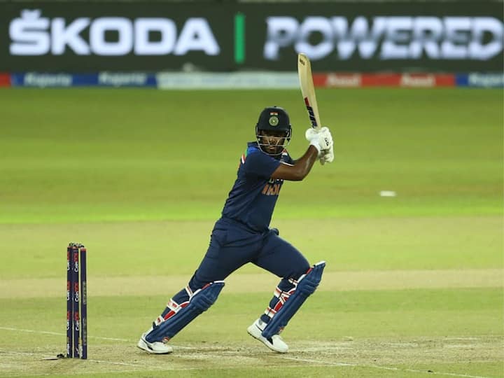 Sanju Samson Shreyas Iyer and Deepak Hooda can take place of virat kohli india vs New Zealand IND vs NZ: न्यूजीलैंड के खिलाफ सीरीज में सैमसन समेत ये 3 खिलाड़ी ले सकते हैं कोहली की जगह, जानें कैसे