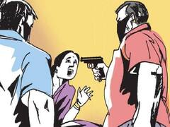 झारखंड: रामगढ़ में बेखौफ बदमाश, परिवार को बंधक बनाकर 2 घरों में डकैती की वारदात को दिया अंजाम 